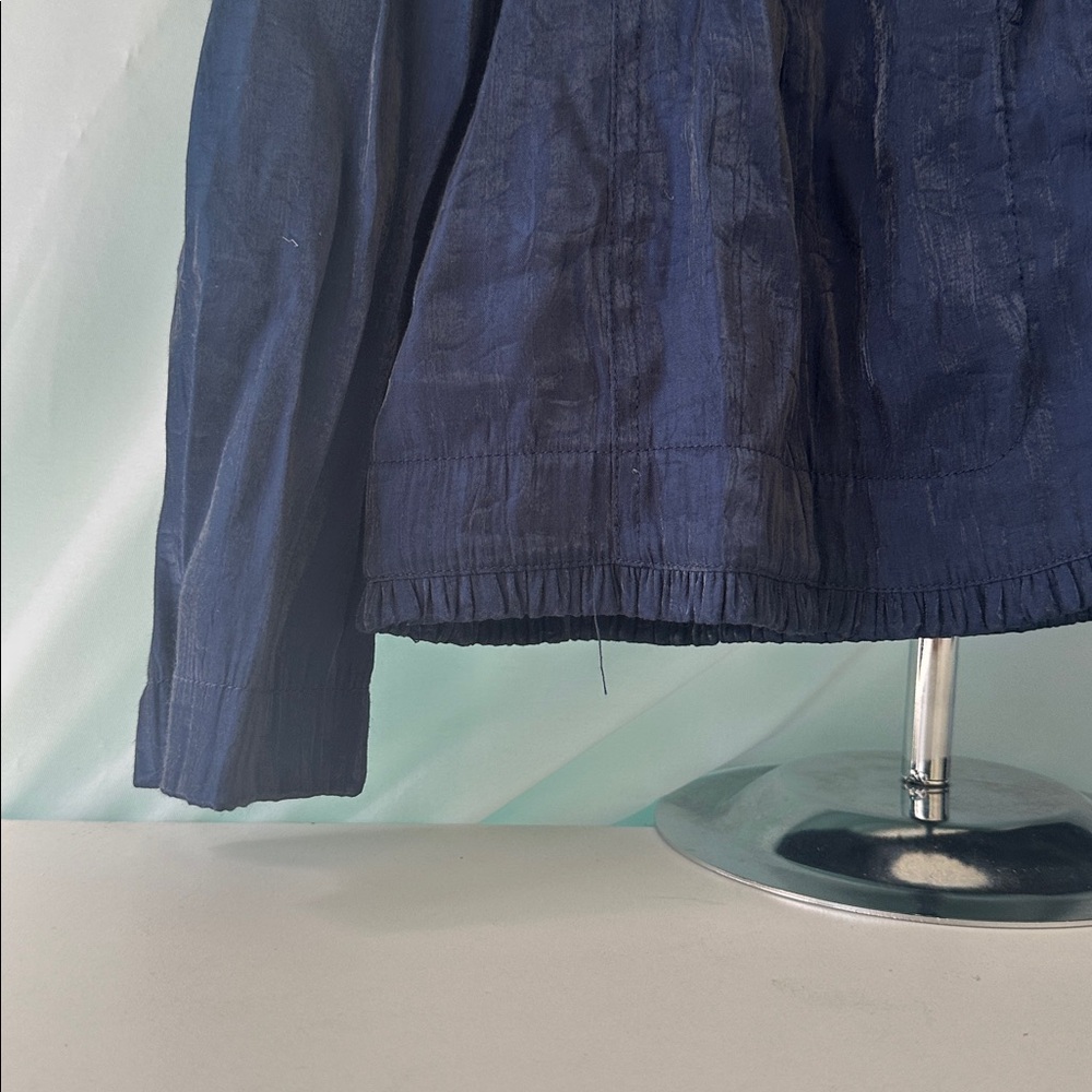 Chicos Navy Blouse Long Sleeve Ruffle Button Up Size 1 Women’s - Picture 3 of 4